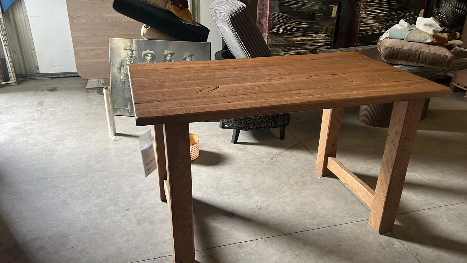 Rechthoekige houten eettafel