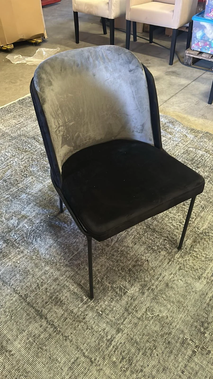 Zwart-grijze designstoel